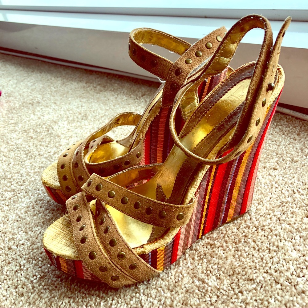 Zinc Cliff Suede Studded Wedge Sandals